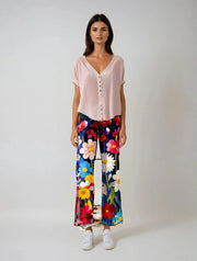 Wide Leg Floral Pants for an Elegant Silhouette